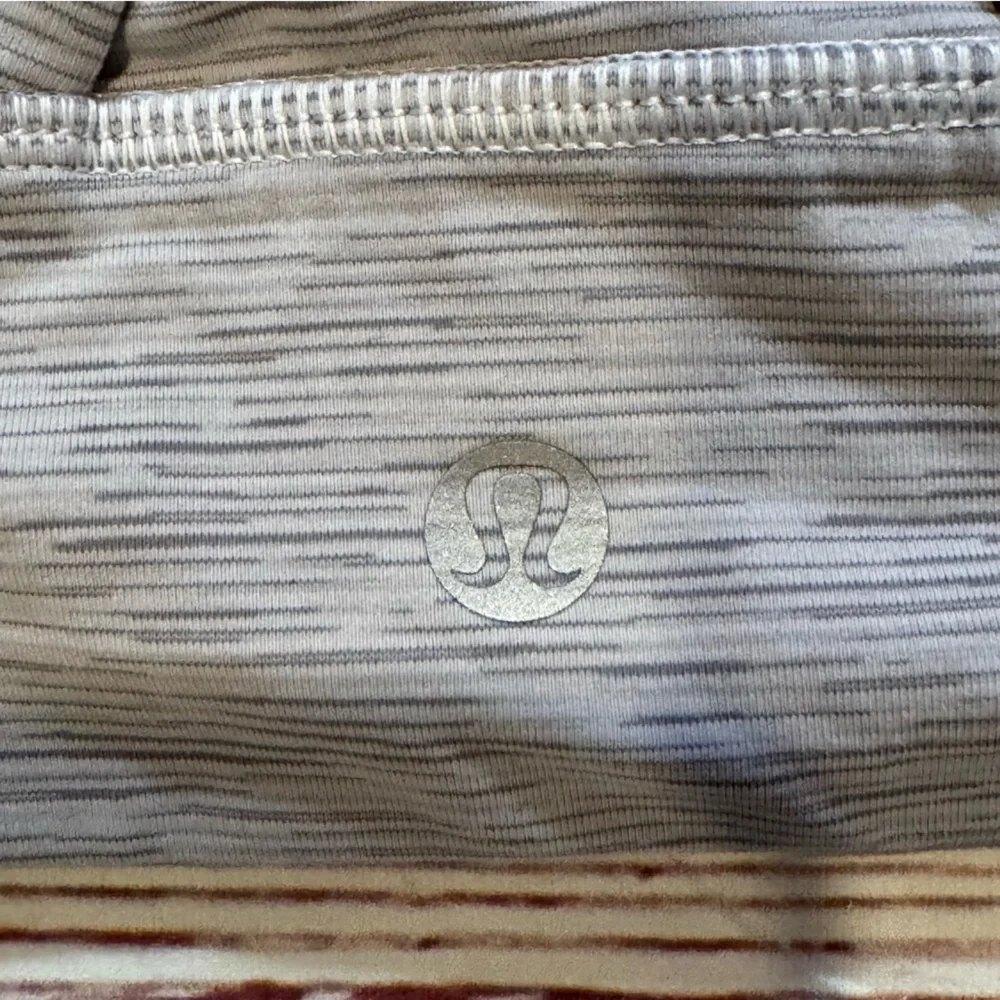 Lululemon Energy Bra Long Line in Wee Are From Space Nimbus Battleship Sz 12